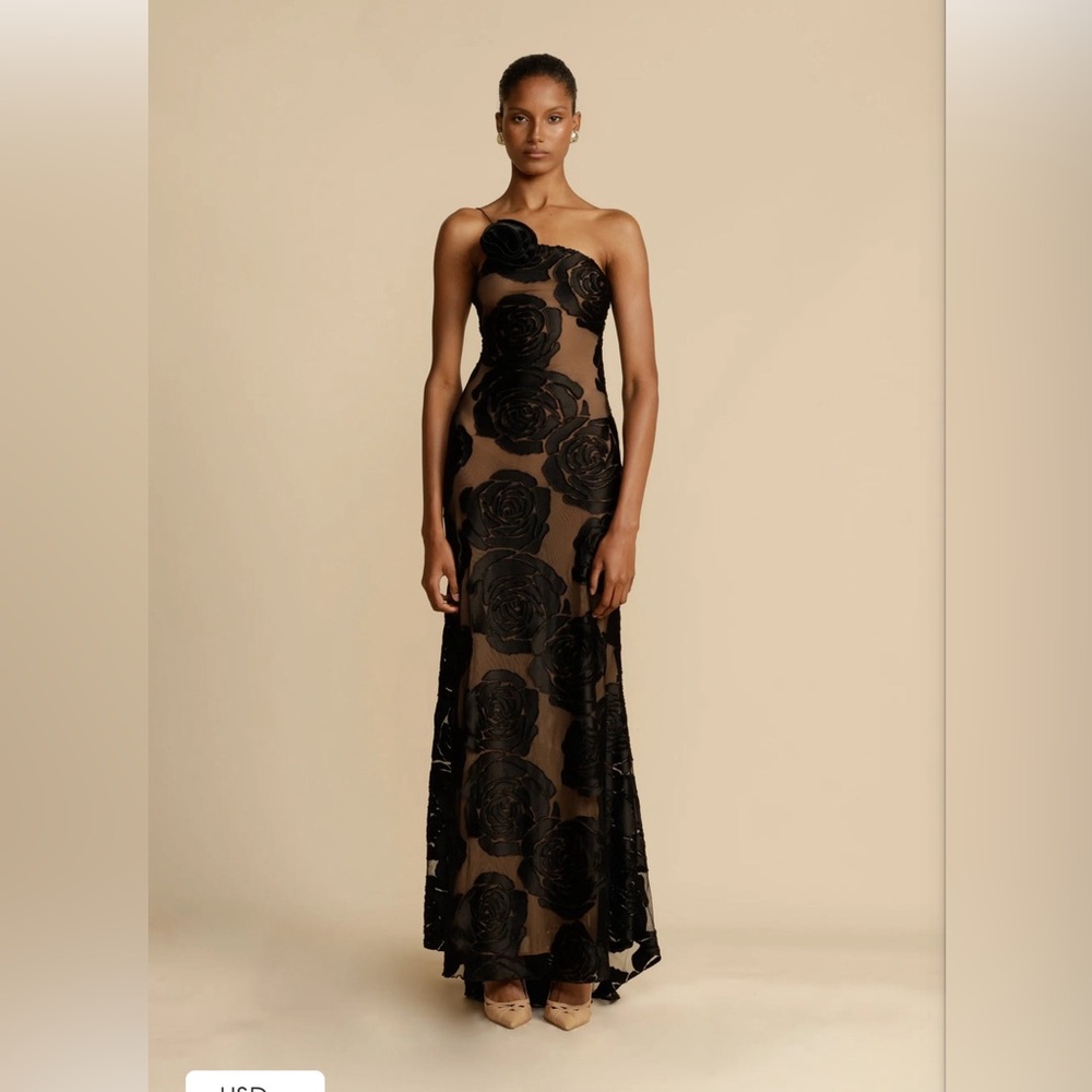 Beautiful black floral dress